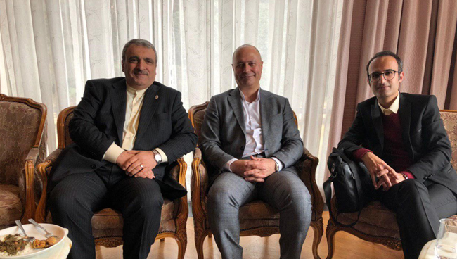 Meeting of the chairman of Iran - Japan Joint Committee of Commerce with Iran ambassador in Japan